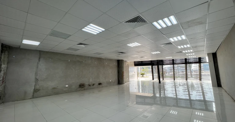 Retail Space In Marina Lusail - Image 05