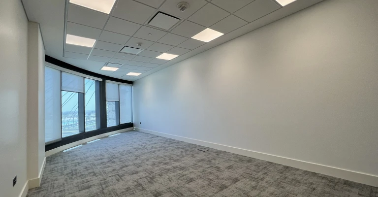 Lavish Fully Fitted Office Space In The Pearl - Image 04