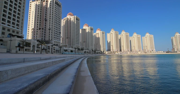 1BR Apartment|BILLS INCLUDED | The Pearl - Qatar - Image 05