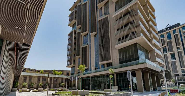 MOVE IN AT 35% OUTSTANDING SEA VIEW 1BR in Al Seef Lusail - Image 13
