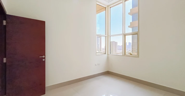 CLEAN AND NEAT | 2BR SEMI FURNISHED | LUSAIL MARINA - Image 09