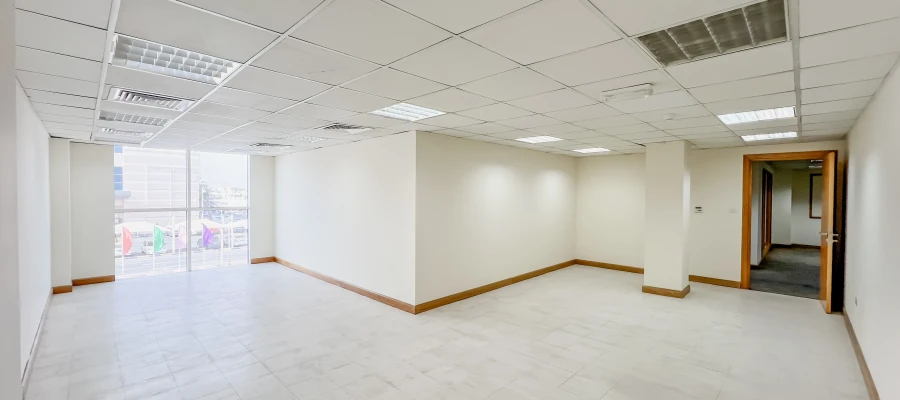 FULLY FITTED | FULL FLOOR OFFICE SPACE D RING - Image 01