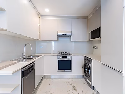 شقة فاخرة 2 غرف نوم للبيع في مارينا لوسيل | طابق مرتفع | مفروشة بالكامل | خطة سداد لمدة 5 سنوات