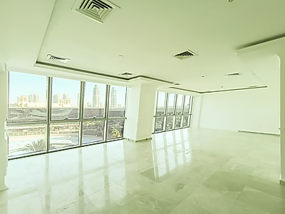 موقع مميز | شقة 3 غرف نوم + خادمة غير مفروشة | اللقطيفية