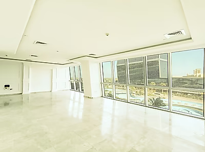 موقع مميز | شقة 3 غرف نوم + خادمة غير مفروشة | اللقطيفية