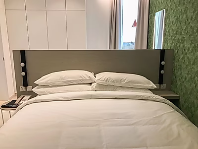 PREMIUM 1BR FURNISHED APARTMENT | WEST BAY