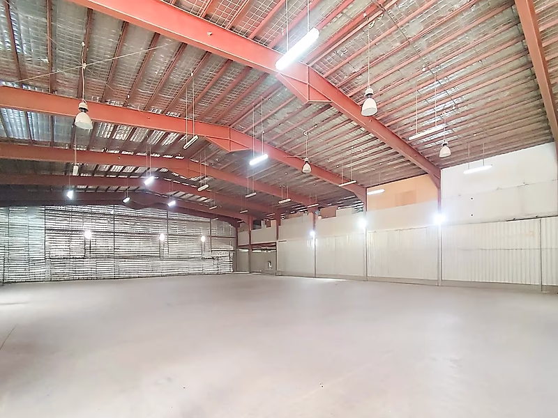 Dual Warehouse Complex with Labor Accommodation | Prime Corner Plot | Old Industrial Area - Photo 2