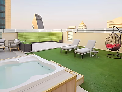 بنتهاوس فاخر من 3 غرف نوم للإيجار في الخليج الغربي