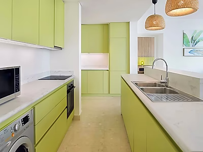 بنتهاوس فاخر من 3 غرف نوم للإيجار في الخليج الغربي