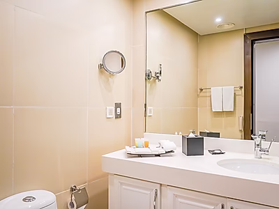 Executive Studio for Rent in West Bay | Serviced & All-Inclusive