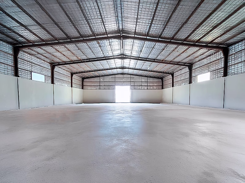 Labour Camp and Warehouse for Sale in Prime Industrial Area - Photo 3