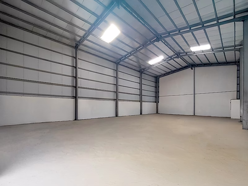 Spacious 1,000 SQM Warehouse for Rent in Aba Saleel – Prime Location - Photo 9