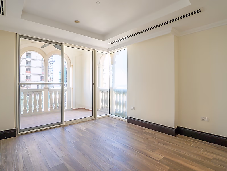 SEMI FURNISHED 1BR APARTMENT WITH BALCONY | THE PEARL - Photo 4