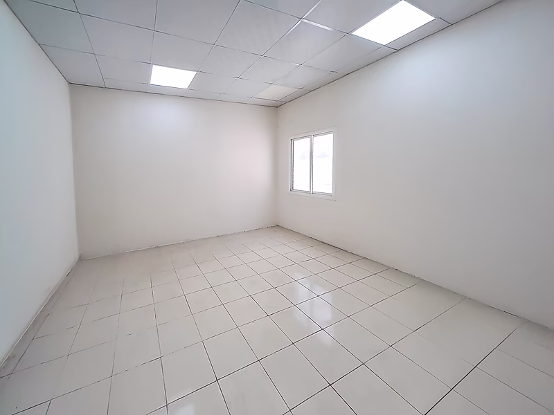 Warehouse for Rent in Industrial Area – Prime Location Available - Photo 3