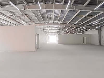 مستودع للإيجار في المنطقة الصناعية – موقع متميز متوفر