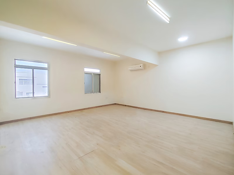 1,667 SQM FOOD STORAGE FOR RENT II ABA SALEEL II 3 CHILLERS II PRIME LOCATION - Photo 7