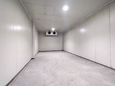 مخزن طعام بمساحة 1,667 متر مربع للإيجار II أبا ساليل II 3 ثلاجات II موقع مميز