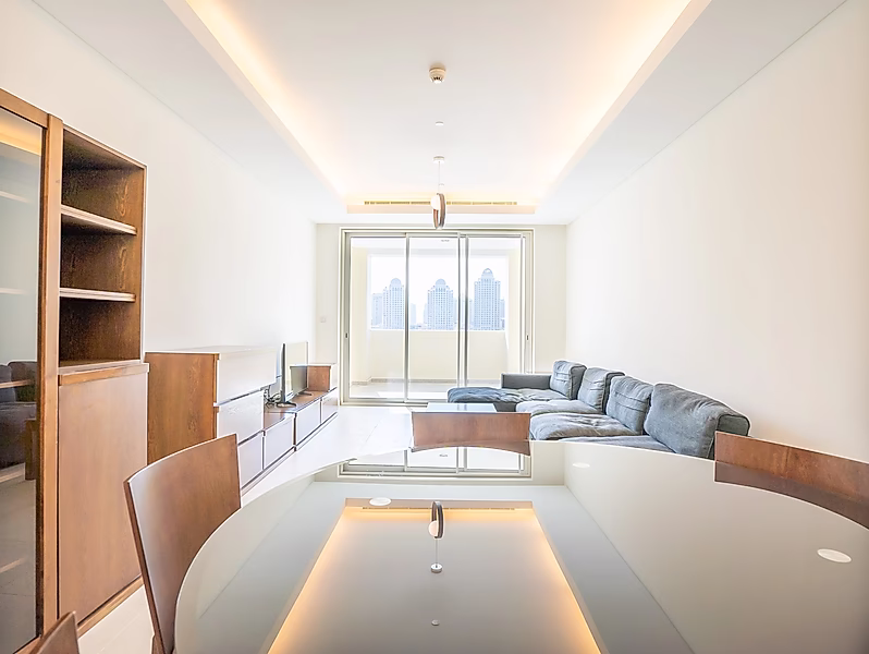 شقة 2BR+م شبه مفروشة في اللؤلؤة | تشمل المرافق - Photo 1