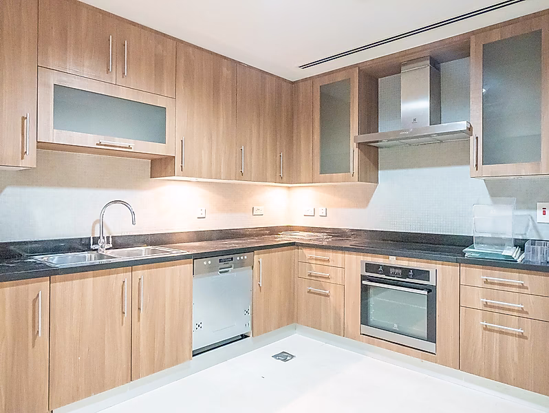 شقة 2BR+م شبه مفروشة في اللؤلؤة | تشمل المرافق - Photo 37