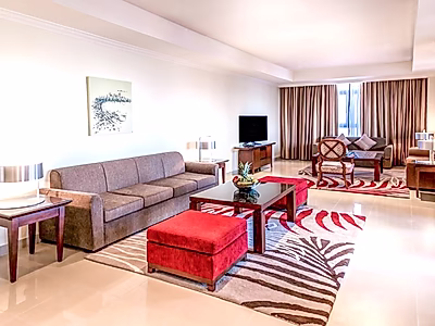 FURNISHED 3BR SERVICED APARTMENT IN THE PEARL | BILLS INCLUDED