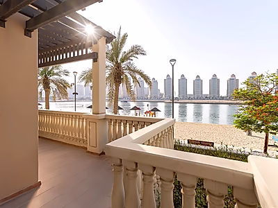 شاليه | شبه مفروش من غرفتي نوم في فيفا بحرية | اللؤلؤة - قطر