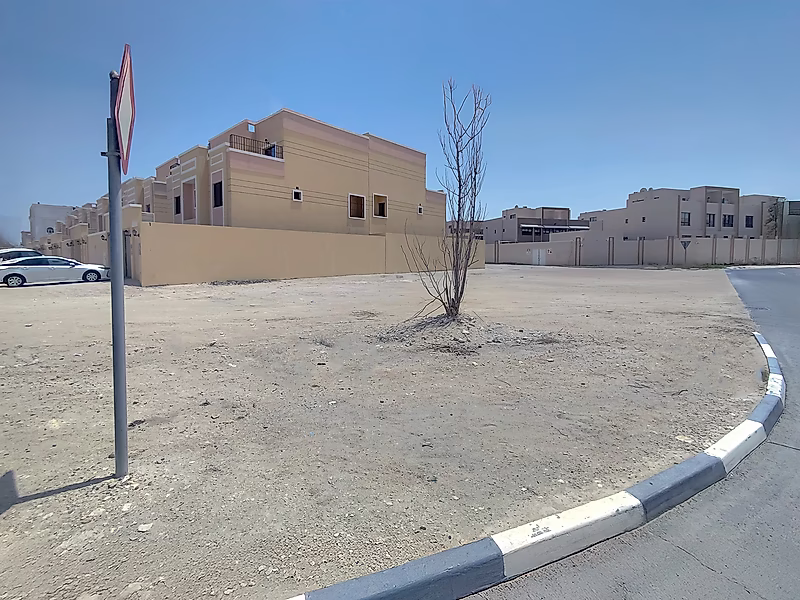 Exceptional Three-Side Open Corner Villa Plot for Sale – Prime Location Near Shamal Road & Heritage Area - Photo 3