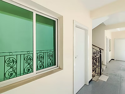 مستودع للإيجار بمساحة 600 متر مربع، جديد تمامًا، المنطقة الصناعية القديمة