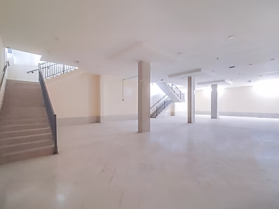 مستودع للإيجار بمساحة 600 متر مربع، جديد تمامًا، المنطقة الصناعية القديمة