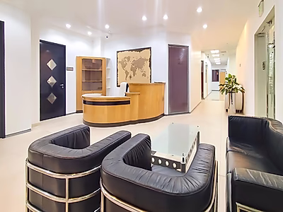 مساحة مكتبية للإيجار في طريق سلوى 2 وحدات مرنة 2 موقع مميز