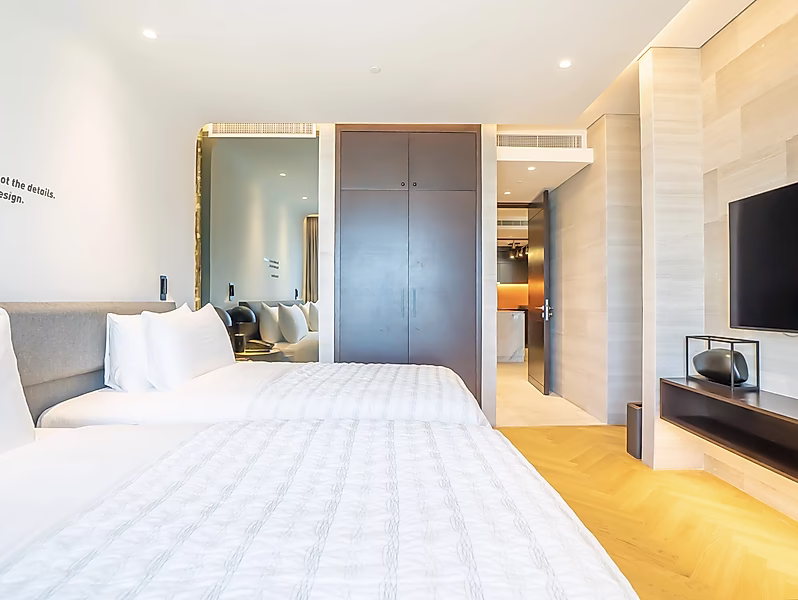 Superior Suite: Fully Furnished 3BR+Maid | Sea Views - Photo 20