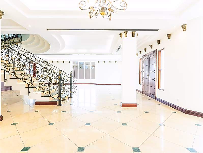 SPACIOUS 4BR+M VILLA IN WEST BAY LAGOON - Photo 7