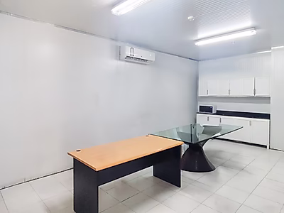 مستودع تجهيز أغذية فاخر للإيجار || مجهز بالكامل || خدمات تقديم الطعام || مطبخ سحابي