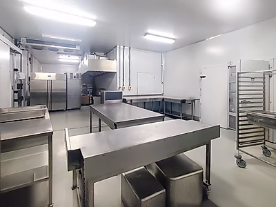 مستودع تجهيز أغذية فاخر للإيجار || مجهز بالكامل || خدمات تقديم الطعام || مطبخ سحابي