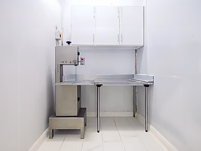 مستودع تجهيز أغذية فاخر للإيجار || مجهز بالكامل || خدمات تقديم الطعام || مطبخ سحابي