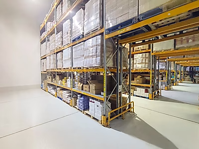 مستودع تجهيز أغذية فاخر للإيجار || مجهز بالكامل || خدمات تقديم الطعام || مطبخ سحابي