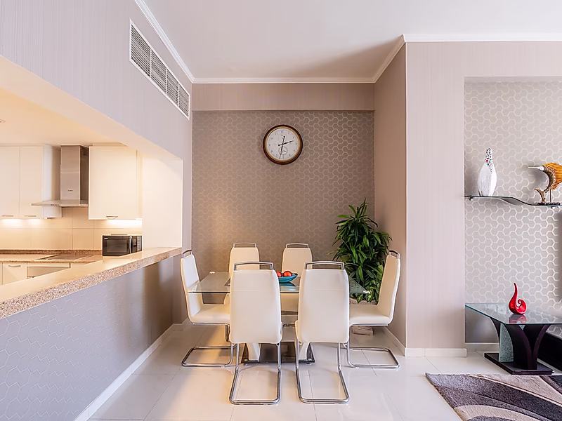 Beachfront 1BR Townhouse | Exceptional Location & Luxury Amenities - Photo 4