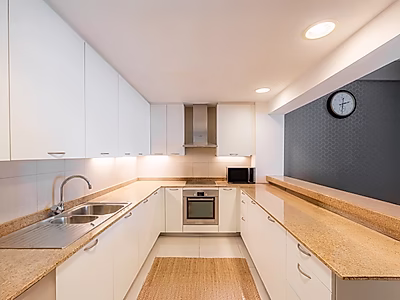 Beachfront 1BR Townhouse | Exceptional Location & Luxury Amenities