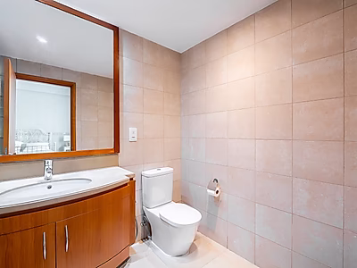 Beachfront 1BR Townhouse | Exceptional Location & Luxury Amenities