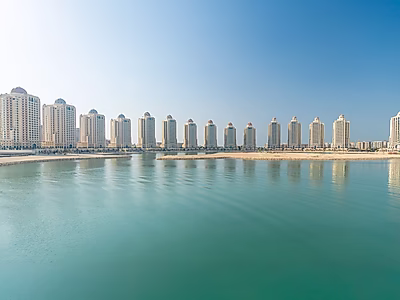 Beachfront 1BR Townhouse | Exceptional Location & Luxury Amenities