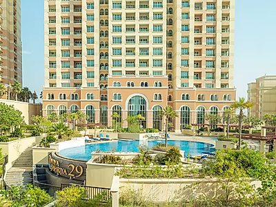 Beachfront 1BR Townhouse | Exceptional Location & Luxury Amenities