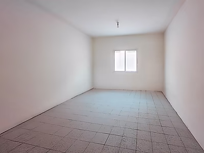 معسكر عمال للبيع – موقع مميز في المنطقة الصناعية القديمة، الدوحة | فرصة استثمارية ممتازة