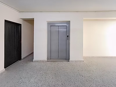 معسكر عمال للبيع – موقع مميز في المنطقة الصناعية القديمة، الدوحة | فرصة استثمارية ممتازة