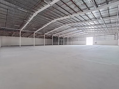 مستودع للإيجار – مثالي للتخزين أو الاستخدام الصناعي