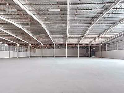 مستودع للإيجار – مثالي للتخزين أو الاستخدام الصناعي