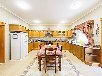 فيلا فاخرة للغاية مكونة من 5 غرف نوم في الدوحة - سعر لا يضاهى لهذا المستوى من الفخامة