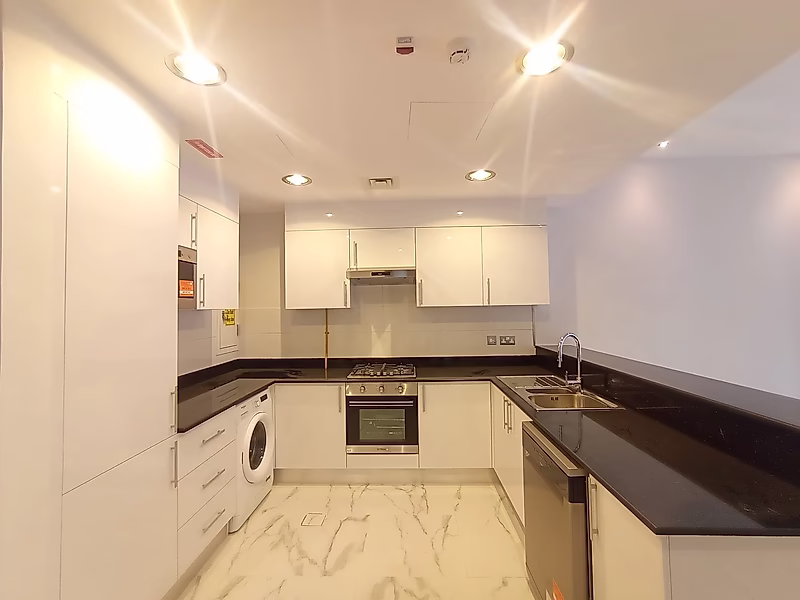 🏙️ شقة استثمارية مميزة في قلب لوسيل - Photo 4