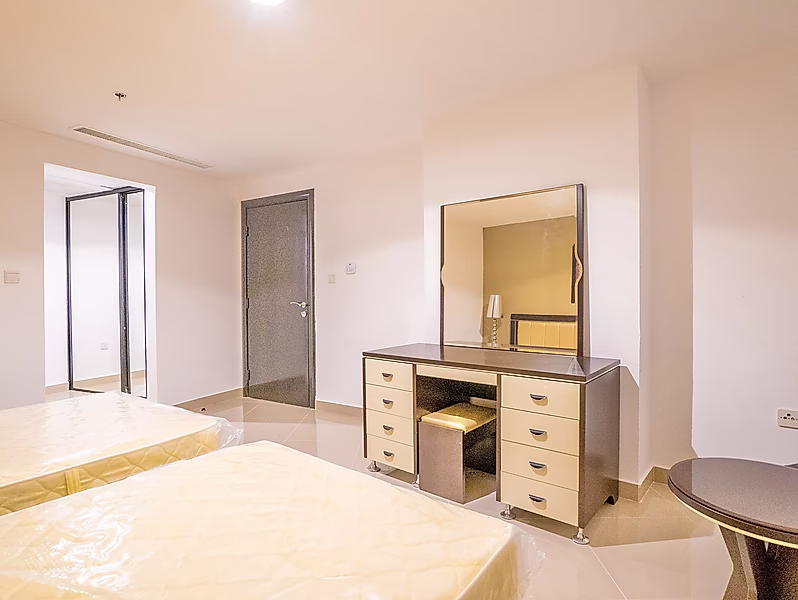 Fully Furnished 3BR Duplex in West Bay | Utilities Included - Photo 11