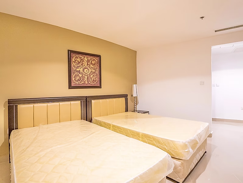 Fully Furnished 3BR Duplex in West Bay | Utilities Included - Photo 12