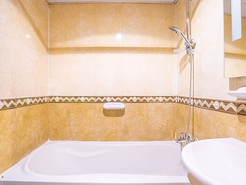 Fully Furnished 3BR Duplex in West Bay | Utilities Included - Photo 13
