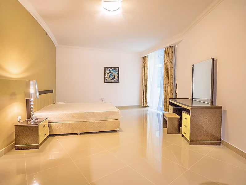 Fully Furnished 3BR Duplex in West Bay | Utilities Included - Photo 23